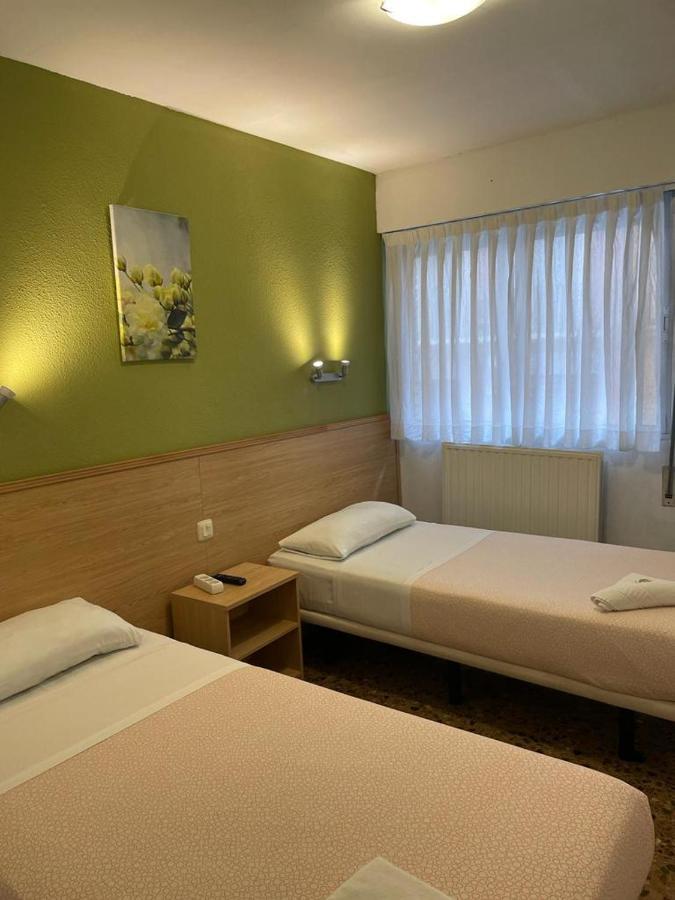 Hostal Milmarcos Zaragoza Exterior foto