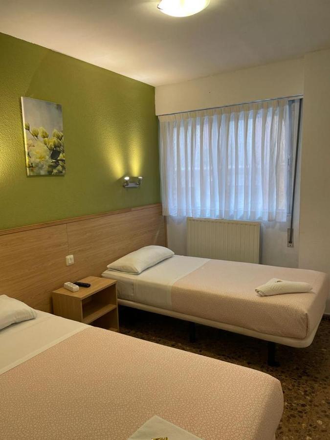 Hostal Milmarcos Zaragoza Exterior foto