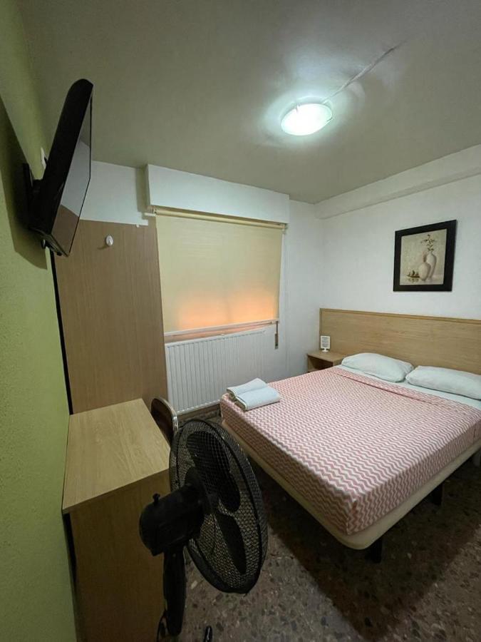 Hostal Milmarcos Zaragoza Exterior foto