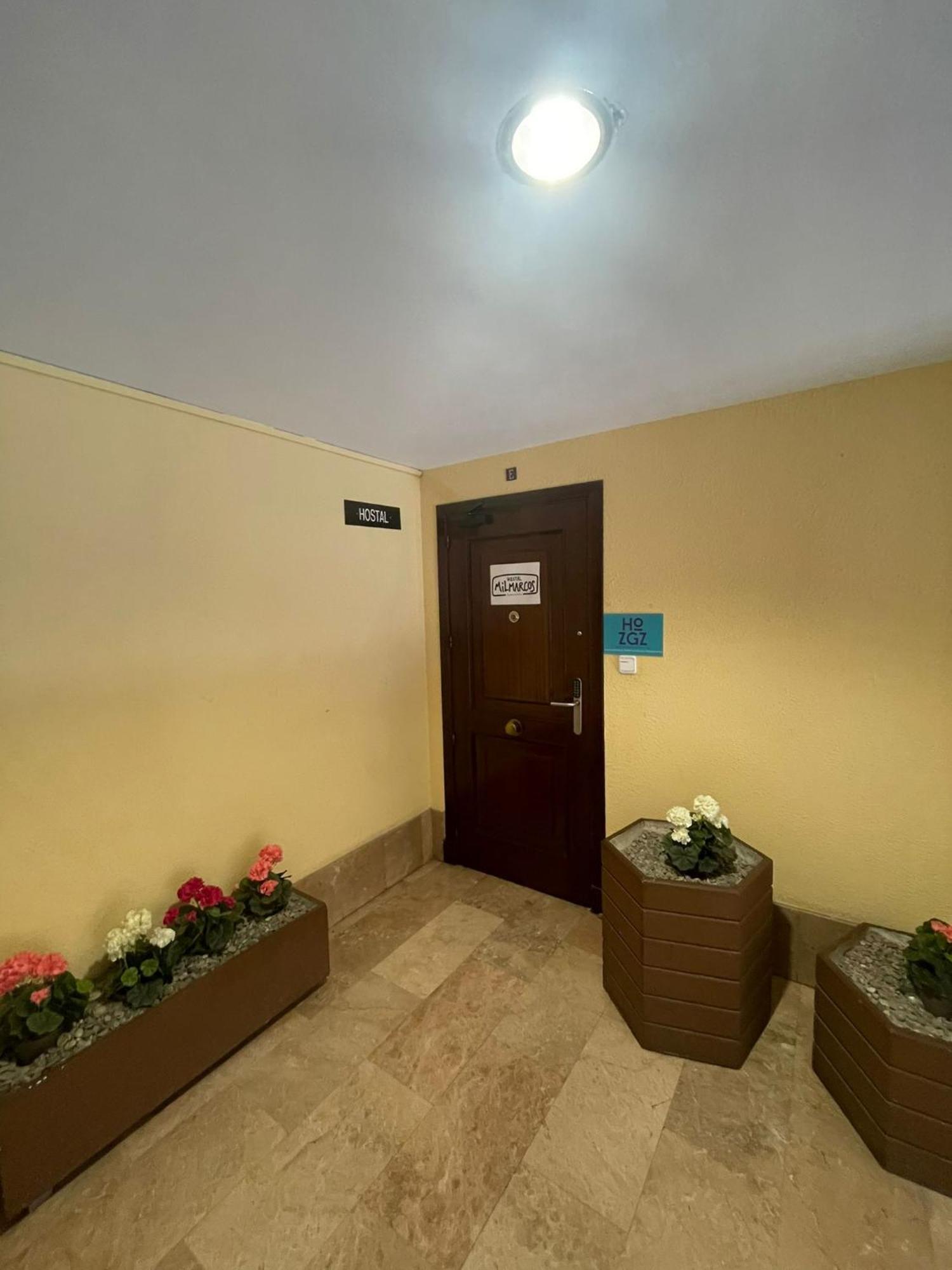 Hostal Milmarcos Zaragoza Exterior foto